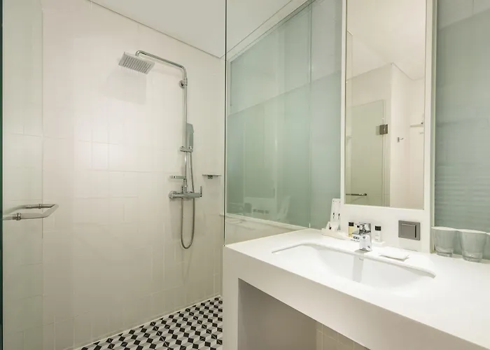 Peyto Samseong Hotel 3*